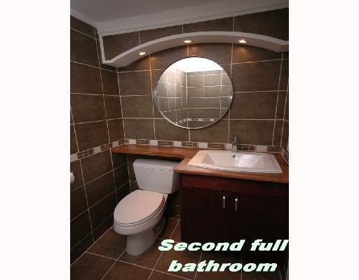 Недвижимость в Ванкувере, 2 bedroom apartment, ванная