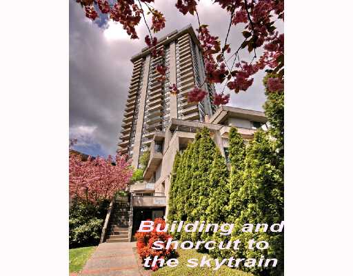 Недвижимость в Ванкувере, 2 bedroom apartment, здание